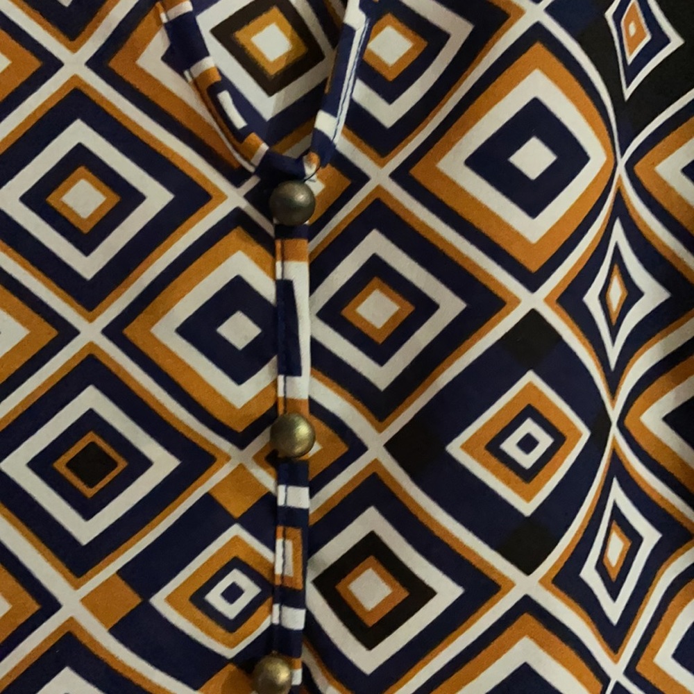 Geometric pattern top - Picture 4 of 9